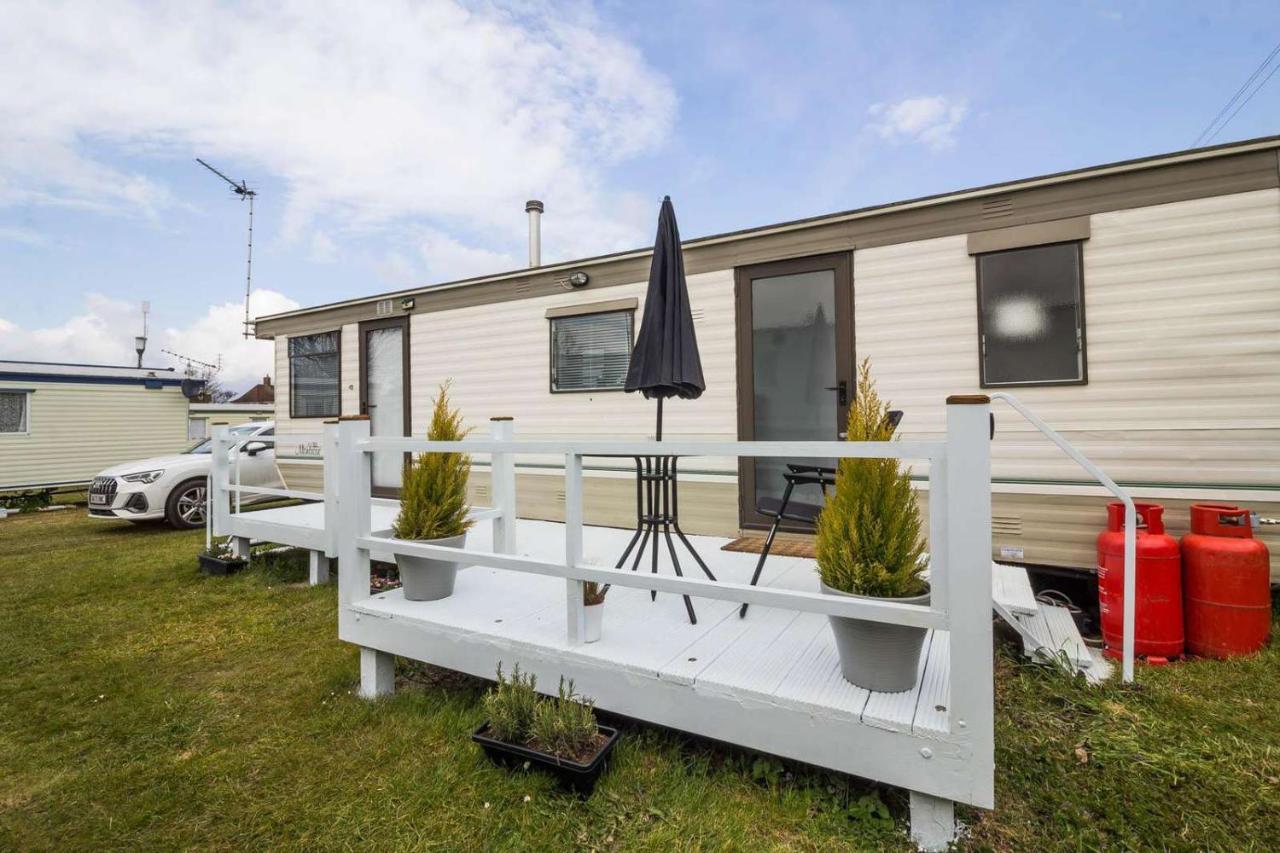 Отель Hemsby Static Caravan In Norfolk Quiet Site Great Location Экстерьер фото